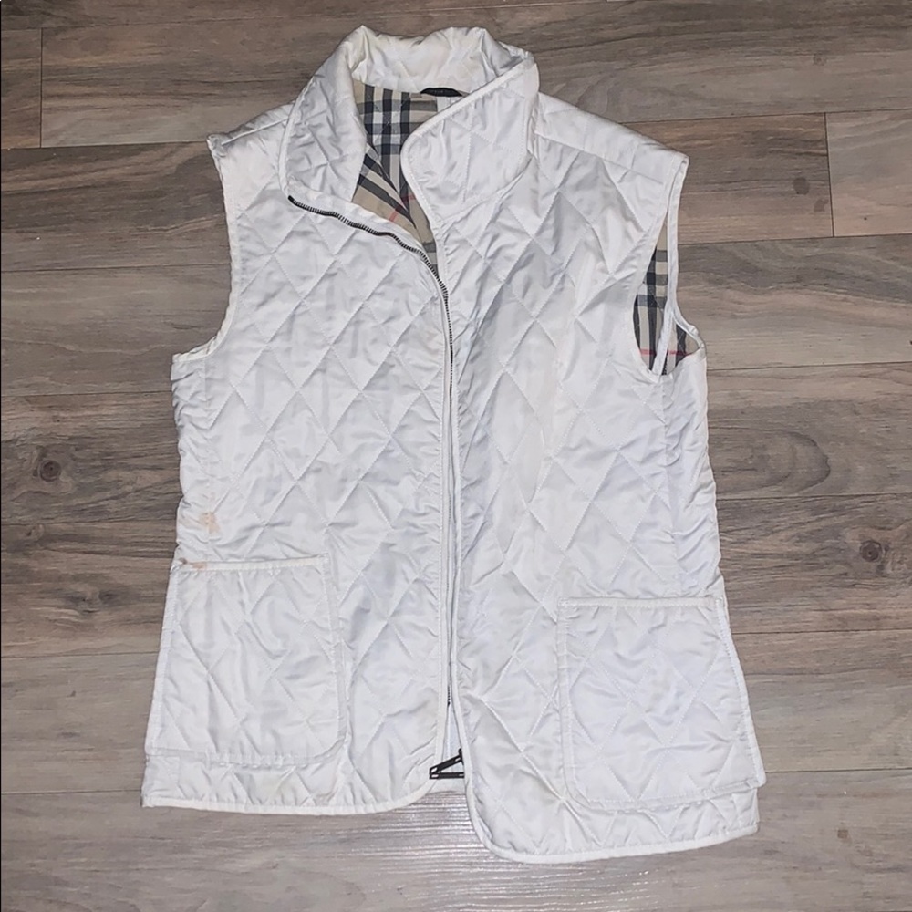 Classic Burberry white vest - Made in England